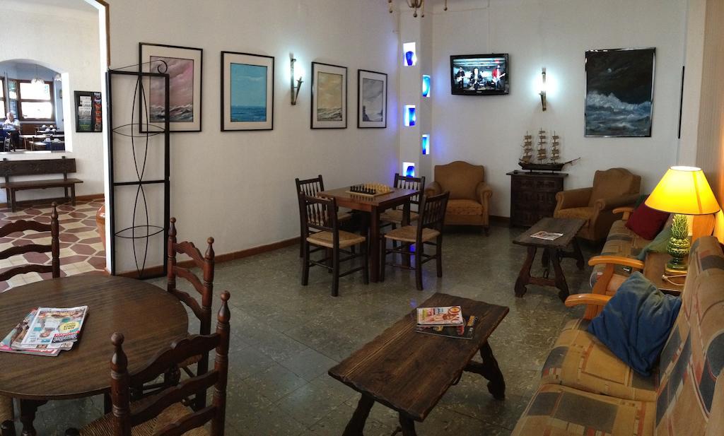 Hostal Portbou Dış mekan fotoğraf