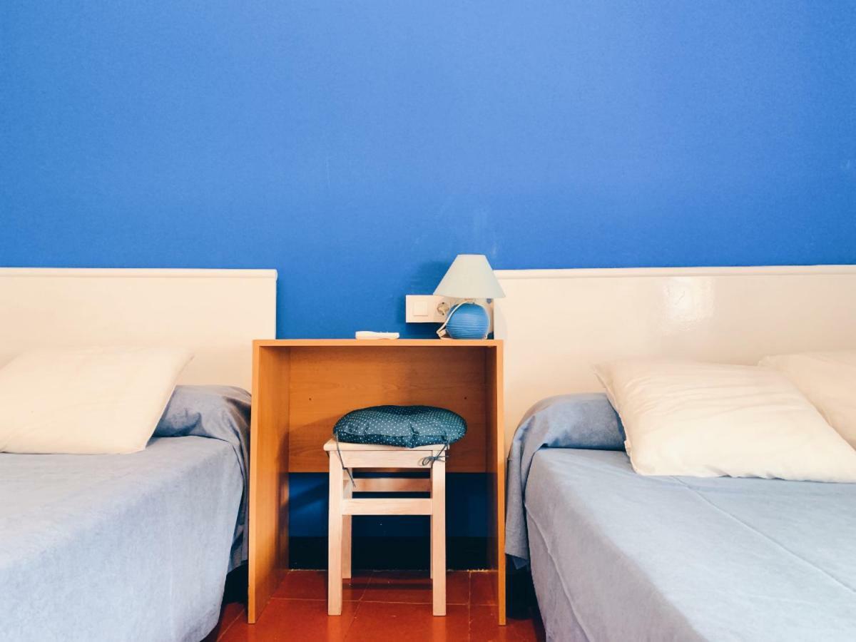 Hostal Portbou Dış mekan fotoğraf