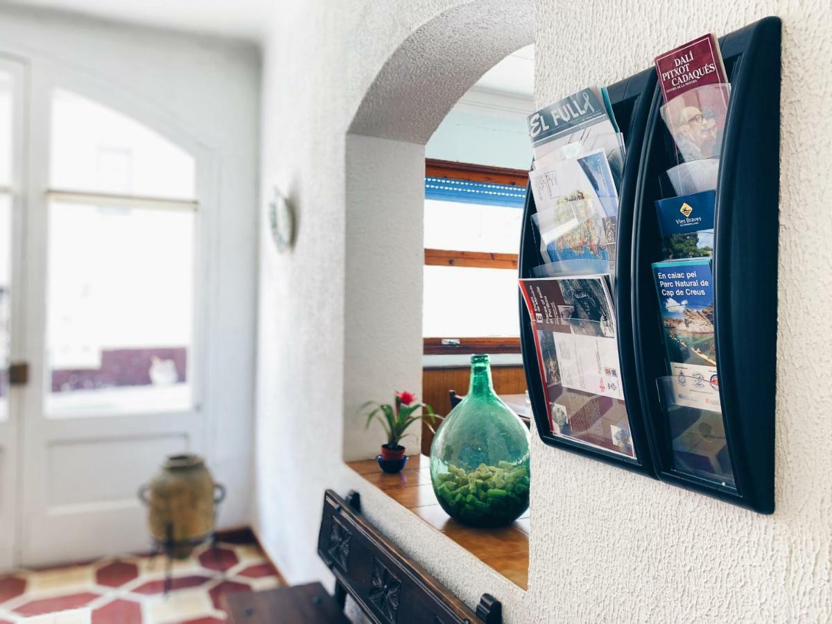 Hostal Portbou Dış mekan fotoğraf
