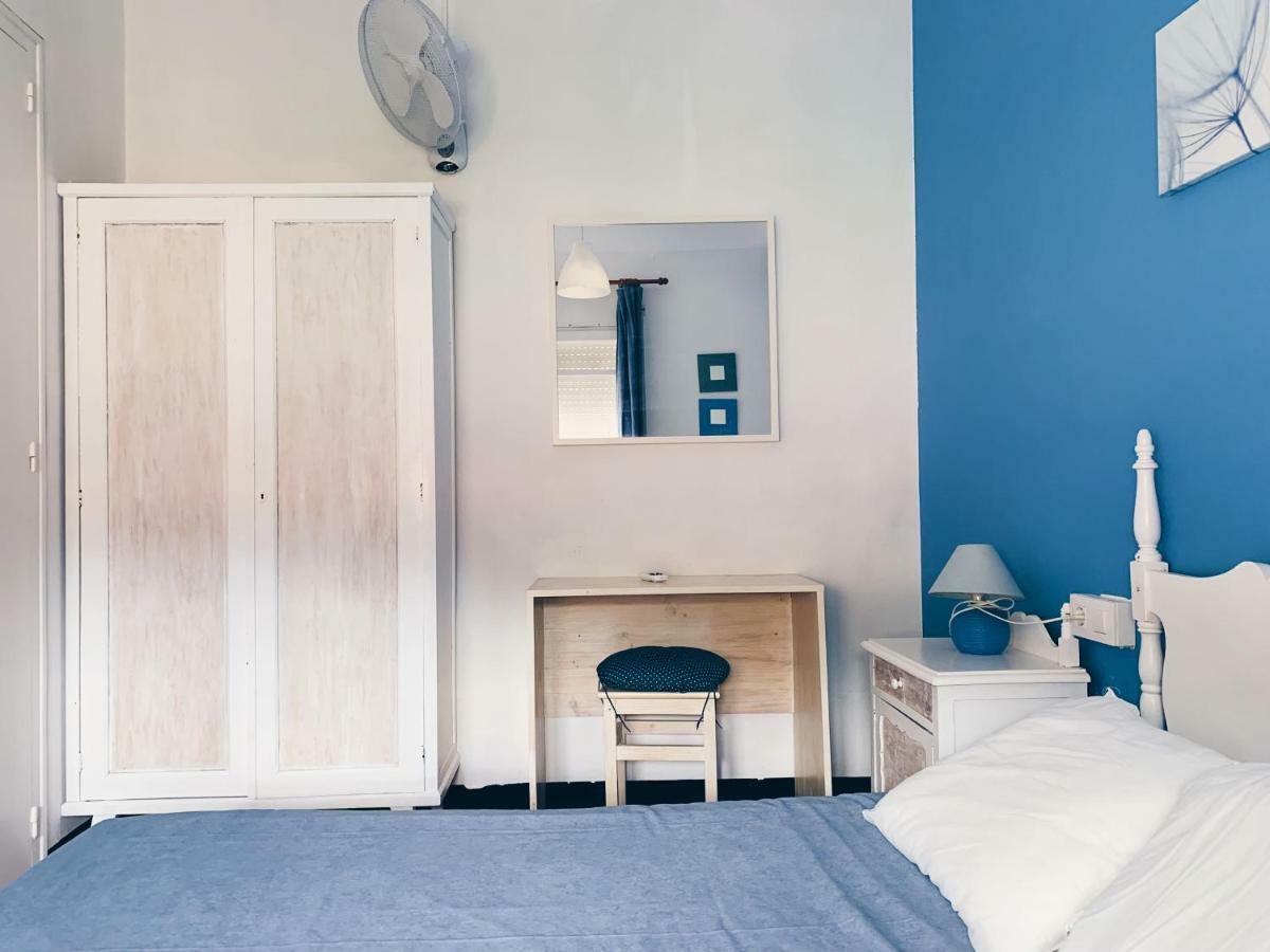 Hostal Portbou Dış mekan fotoğraf
