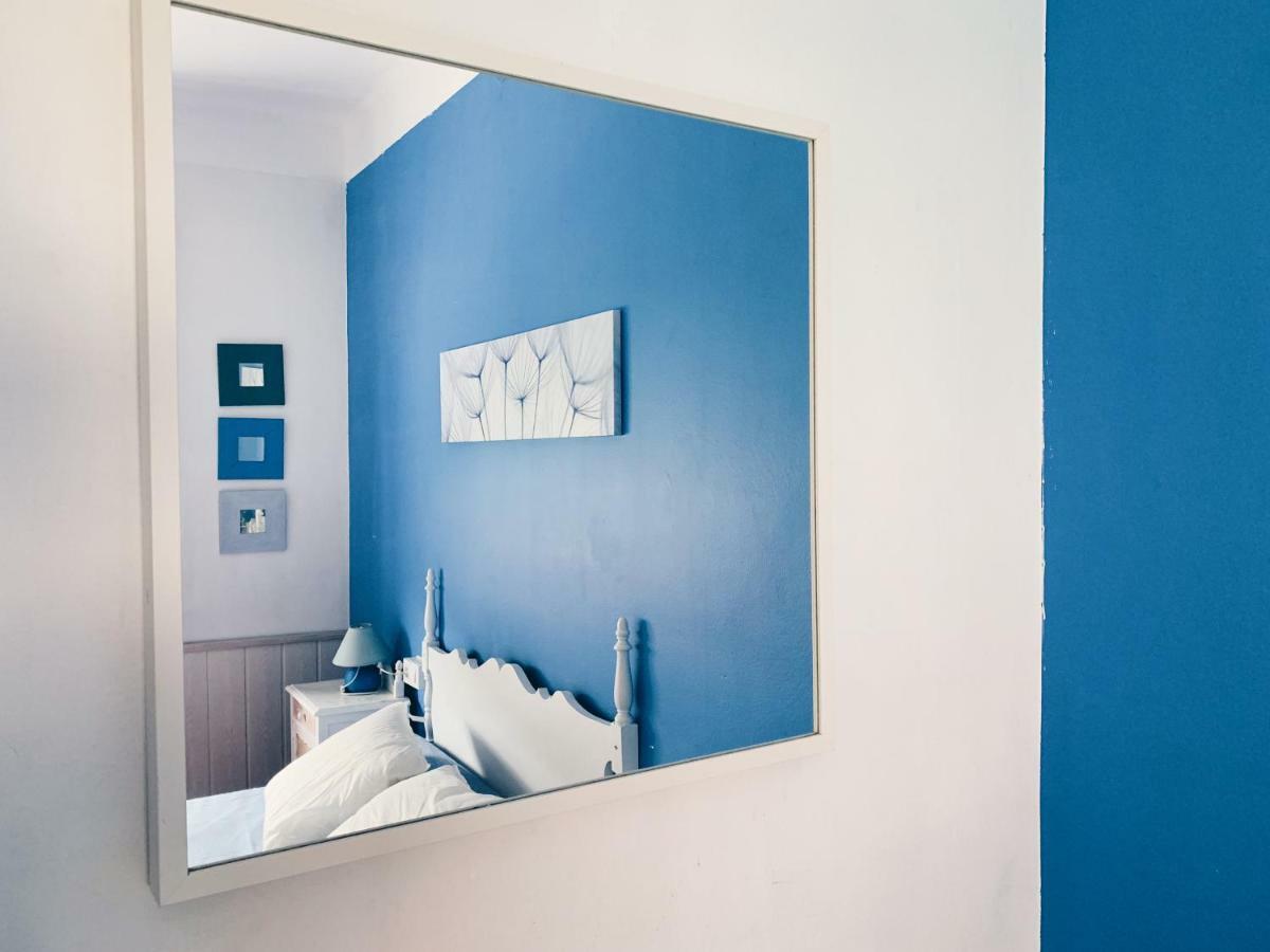 Hostal Portbou Dış mekan fotoğraf