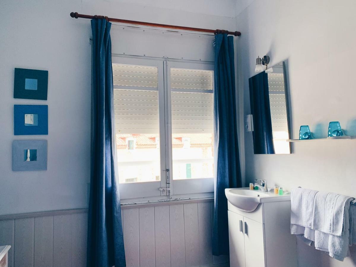 Hostal Portbou Dış mekan fotoğraf