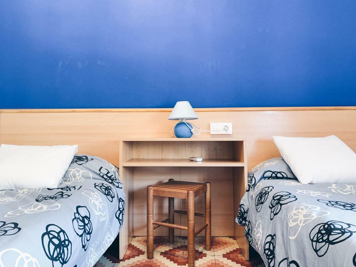 Hostal Portbou Dış mekan fotoğraf