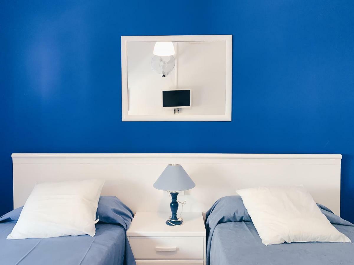 Hostal Portbou Dış mekan fotoğraf